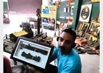 More than 300 items have been made for Kamdhenu Deepawali, cow dung Deepak lamps