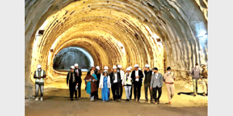 Union Minister for Road Transport and Highways Nitin Gadkari and Gen VK Singh reviewing the Zojila tunnel work in Baltal, Jammu & Kashmir.