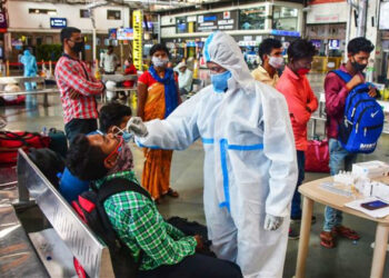 The Centre Expressed Concern as There Has Been a Drop of Testing in 13 States (Photo Credit: Tribune India)