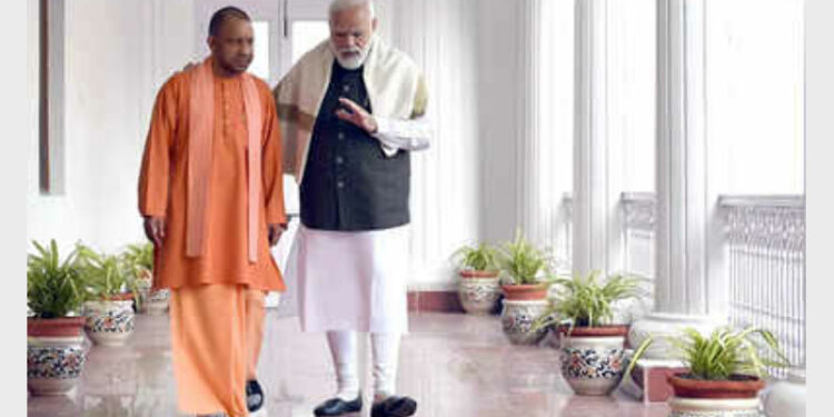 CM Yogi Adityanath and PM Narendra Modi in Lucknow (Phot Credit: Twitter)
