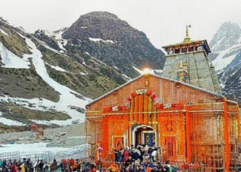 Char Dham Teerth-Purohit Hak Hakookdhari Mahapanchayat Samiti And Other Organisations Protested Against The Char Dham Devasthanam Management Board law (Photo Credit: Deccan Chronicle)