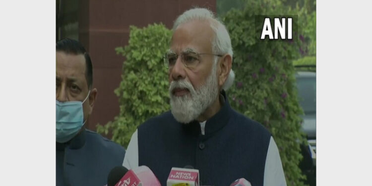 PM Modi Directed Officials To Work Closely With State Governments And Asked To Create Awareness About The Air Borne Behaviour Of The Virus (Photo Credit: ANI)