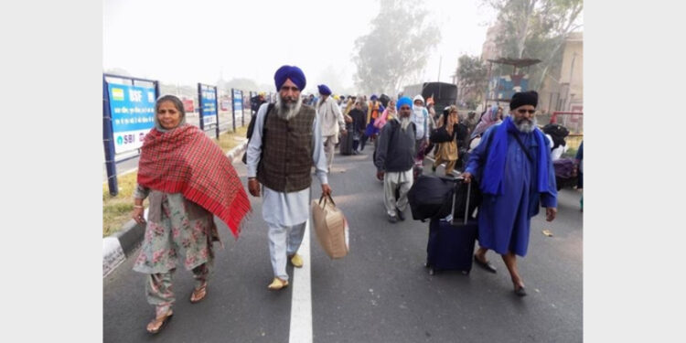 Sikh Piligrims at Wagah Border (Photo Credit: Tribune India)