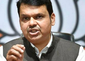 BJP Leader Devendra Fadnavis Adressing at a Press Conference (Photo Credit: The Vie)
