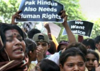 Hindus Protesting in Pakistan (Photo Credit: OpIndia)