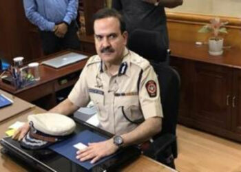 Ex Mumbai ACP Pathan Submitted A Written Complaint To Probe On Param Bir Singh (Photo Courtesy: The Indian Express)