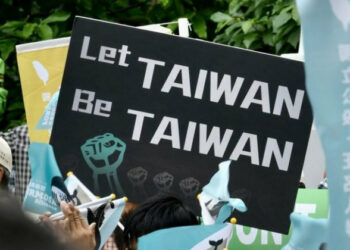 Chinese President Xi Jinping pledged to complete reunification with self-ruled Taiwan and vowed to smash any attempts at formal independence for the island (Photo Credit: The Phuket News)