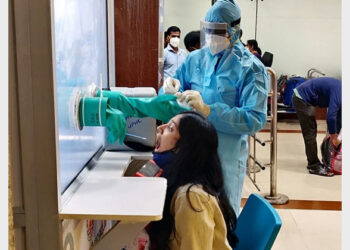 Most of the patients infected with Omicron are asymptomatic, and some of them are mildly symptomatic (Photo Credit: ANI)