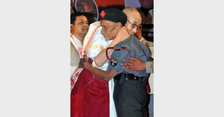 Naren Chandra Das and the Dalai Lama had an emotional reunion in April 2018 in Guwahati in the presence of the then Assam chief minister Sarbananda Sonowal (File)
