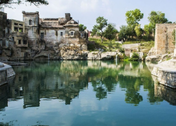 Indian Hindu pilgrims will visit Shree Katas Raj Temples surrounded by a pond that is considered sacred by Hindus