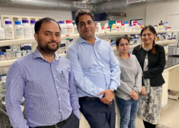 Dr. Amit Kumar and his colleagues at their laboratory at IIT-Indore (Source: India Science Wire)