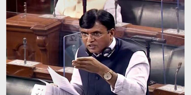 Centre slammed the opposition for politcising the oxygen shortage issue during the crisis (Photo Credit: India Tv News)