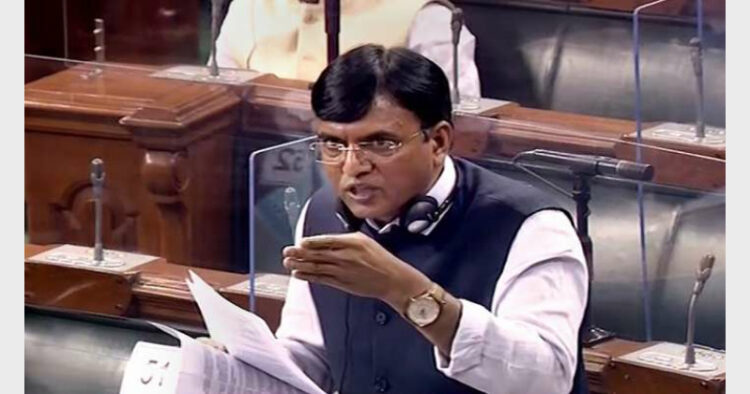 Centre slammed the opposition for politcising the oxygen shortage issue during the crisis (Photo Credit: India Tv News)