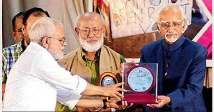 Hamid Ansari attending an event organised by Islamist outfit PFI in Kerala