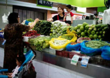 Complaints about terrible food shortages and critical patients facing severe distress in the face of supply and administrative issues have been pouring in from this Xi'an city of nearly 13 million residents (Photo Credit: Times of India)