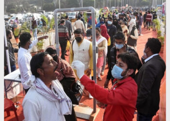 Compared to yesterday, the total number of fresh COVID cases is down by 11,660 (Photo Credit: ANI)