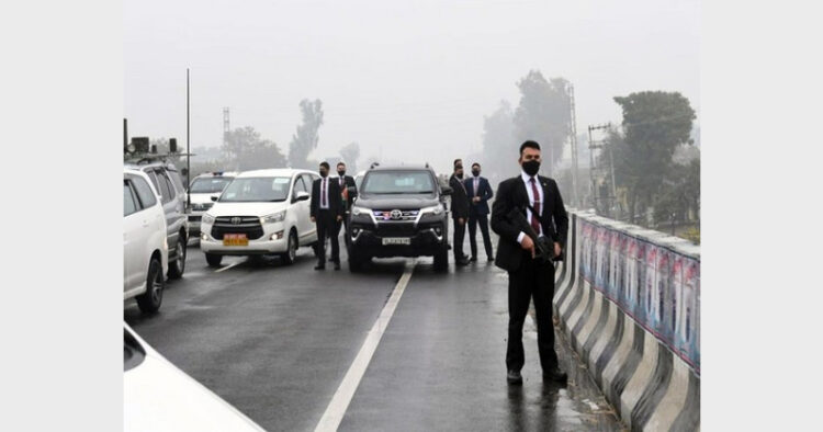 PM was stuck on a flyover for 15-20 minutes, which was a major lapse in the security of the Prime Minister (Photo Credit: ANI)