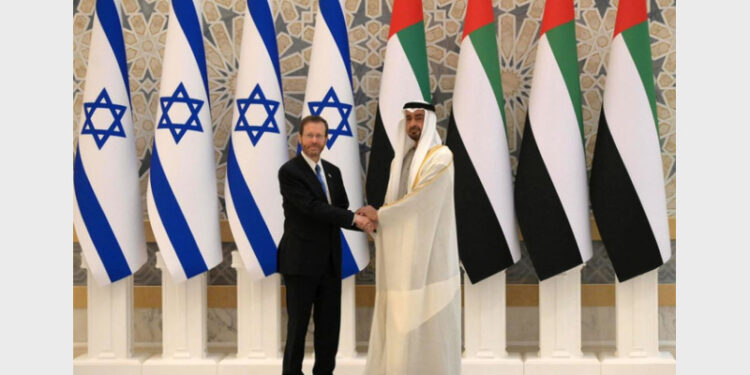 Israel President Isaac Herzog with Abu Dhabi Crown Prince Sheikh Mohammed bin Zayed Al Nahyan at the Al Watan presidential palace (Photo Credit: The Jerusalem Post)