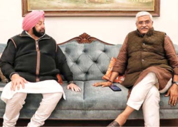 BJP’s Punjab election incharge Gajendra Singh Shekhawat (Right) with former Chief Minister Capt Amarinder Singh