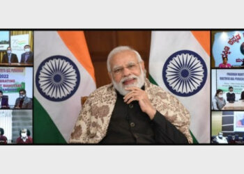 PM Modi interacting with Bal Puraskar awardees (Photo Credit: Narendra Modi)