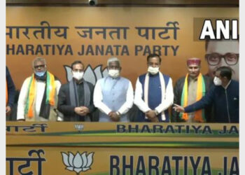 Naresh Saini, Hari Om Yadav, Dr Dharmpal Singh joined in BJP in Delhi (Photo Credit: ANI)