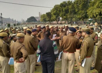Three control rooms are keeping a watch on the Rajpath through over 500 CCTV cameras and 30 face recognition systems have been installed at six entry points and 16 bridges for the people coming to watch the parade (Photo Credit: ANI)