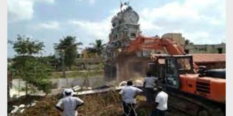 30-year-old Narasimha Anjaneyar temple was demolished by the Tamil Nadu Government (Photo Credit: The Hindu Post)