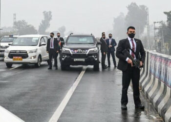 A sting operation by a TV channel claimed that apart from 'letters', intelligence officials in the field had also informed senior officials that protesters were likely to disrupt the PM's visit to Ferozepur on January 5 (File)