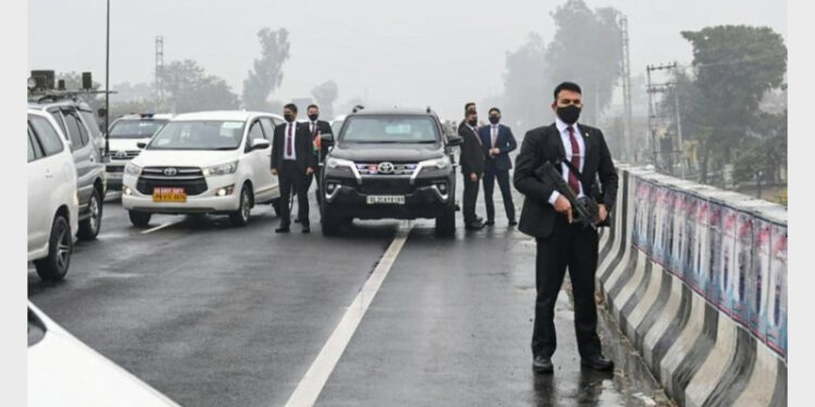 A sting operation by a TV channel claimed that apart from 'letters', intelligence officials in the field had also informed senior officials that protesters were likely to disrupt the PM's visit to Ferozepur on January 5 (File)