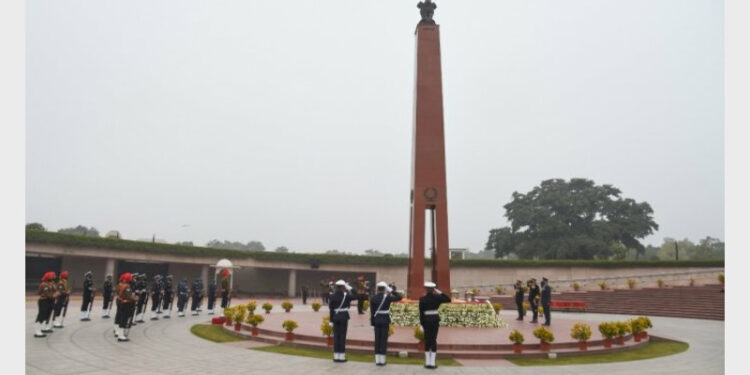 The torch was then taken to the national war memorial by a ceremonial guard from the Guards Regiment of the Indian Army (Photo Credit: PTI)