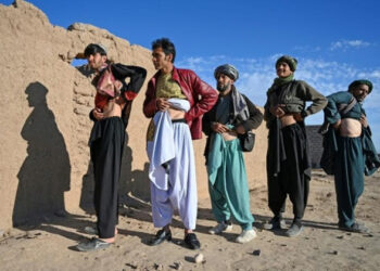 Afghanistan has plunged into a severe financial crisis following the Taliban takeover in August 2021, worsening an already dire humanitarian situation (Photo Credit: IB Times)