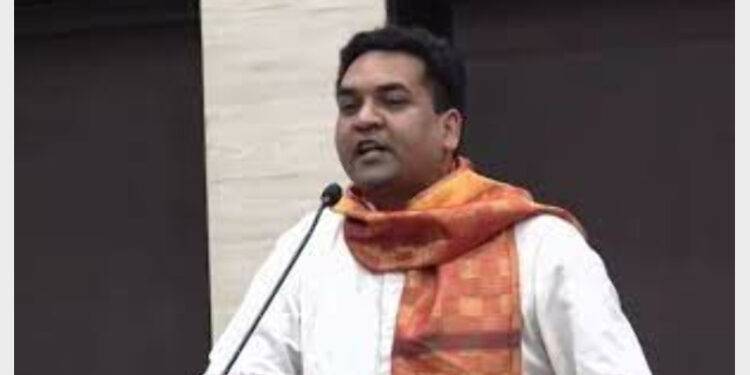 BJP leader Kapil Mishra has gone to Jharkhand to meet the family of 17-year-old Rupesh Pandey, who was lynched by a Muslim mob for participating in Saraswati visarjan (Photo Credit: OpIndia)