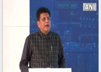 Union Commerce Minister Piyush Goyal addressing at a roundtable meeting in Abu Dhabi on Indian start-ups (Photo Source:ANI)