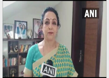 Mathura MP Hema Malini speaking with ANI on BJP victory in Uttar Pradesh (Photo Credit: ANI)