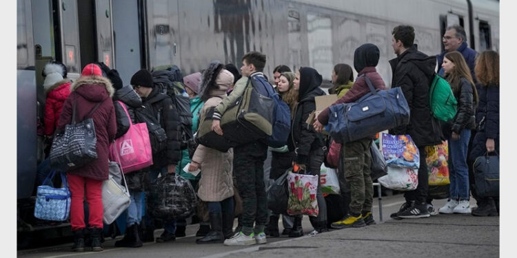 The humanitarian corridors will allow the exit of civilians from Mariupol and Volnovakha in south Ukraine (Photo Credit: Associated Press)