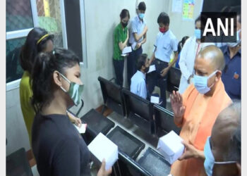 CM Yogi Adityanath inspecting COVID-19 vaccination drive in a Civil Hospital in Lucknow (Photo Credit: ANI)