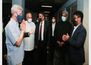 Four Sri Lankan Minister receiving EAM Dr S Jaishankar at the airport (Photo Source: ANI)