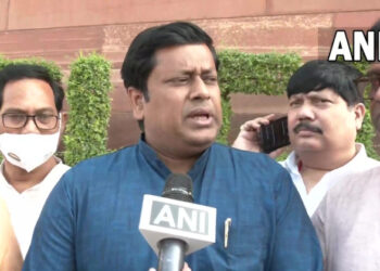 West Bengal BJP unit president Sukanta Majumder speaking with ANI on violence in Rampurhat, Birbhum (Photo Source: ANI)