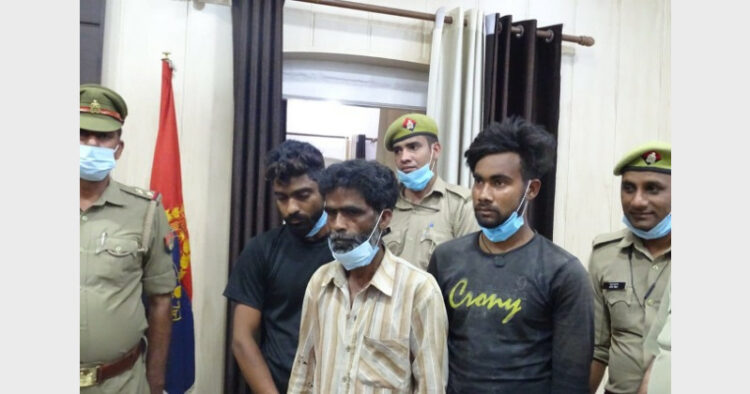 The trio pretended to apologise for thrashing Sewaram, asked him to join for a drink and a fter sitting with him for a few minutes, the trio stabbed Sewaram to death and dumped his body in a field in Fatehgarh West