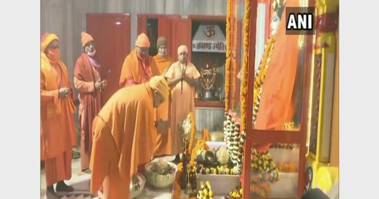 UP CM Yogi Adityanath offering prayers at Gorakhnath temple on Maha Shivaratri (Photo Credit: ANI)