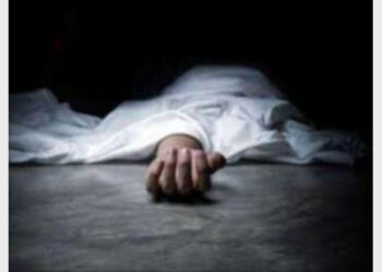 After hanging the victim's body from a ceiling fan, Sabir Ali fabricated a suicide note to make sure no suspicion was raised about the victim's death