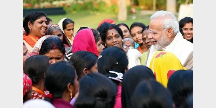 Under the able leadership of PM Narendra Modi, India has entrusted women with responsibilities that they can shoulder (Photo Credit: pmujjwalayojana.com)