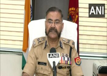 Additional Director General of Police (Law and Order) in Uttar Pradesh, Prashant Kumar, speaking to ANI (Photo Source: ANI)