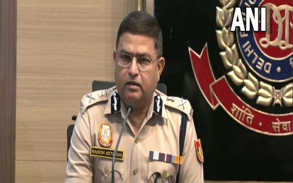 Delhi police commissioner Rakesh Asthana addressing in a press conference (Photo Source: ANI)