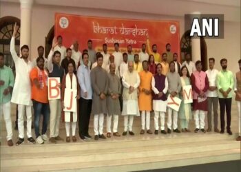 Union Home Minister Amit Shah at Guru Vandana program of Shivakumara Swamiji (Photo Source: ANI)