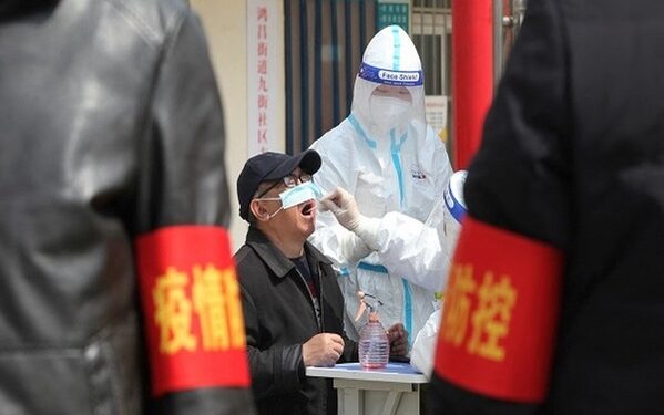 China dispatched more than 2,000 medical staff to Shanghai in one of its biggest-ever public health responses (Photo Source: China Daily/Reuters)
