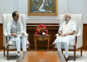 CM Shivraj Singh Chouhan-Prime Minister Narendra Modi (Photo Source: Twitter/PMO India)