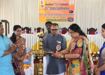 Prof. Shantishree Dhulipudi lits the traditional lamp to inaugurate the conference (Picture Credit: Jayaram Janmabhumi )