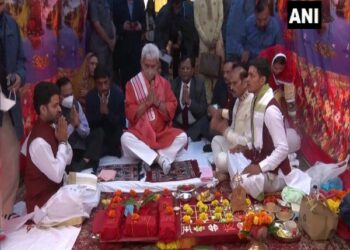 J-K LG Manoj Sinha laying the foundation stone of the Amarnath Shrine Board Office in Srinagar (Photo Source: ANI)