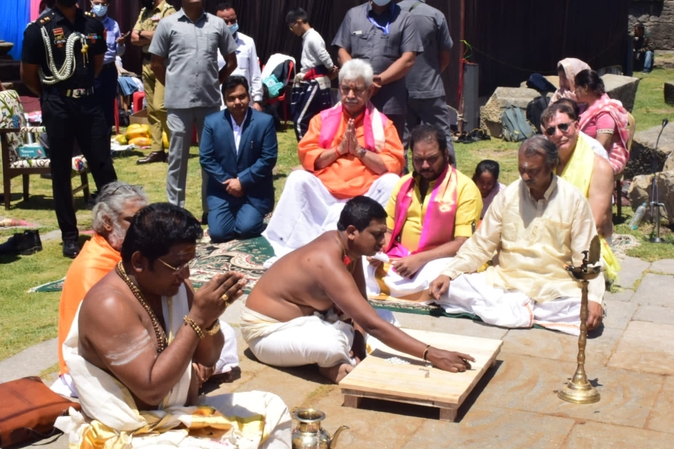 J-K LG Manoj Sinha participating in Navgrah Ashtamangalam Pooja at the Martand Sun Temple in Anantnag